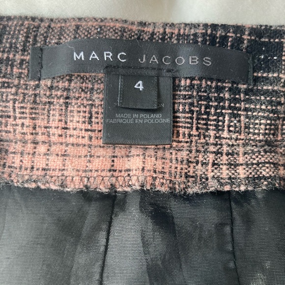 Marc Jacobs retro style wool lined pencil skirt. Black and pink plaid, size 4 - Picture 9 of 13